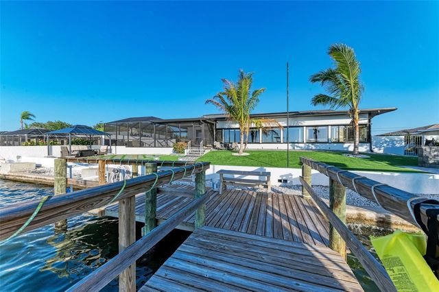 5207 BAY STATE ROAD, Palmetto, FL 34221