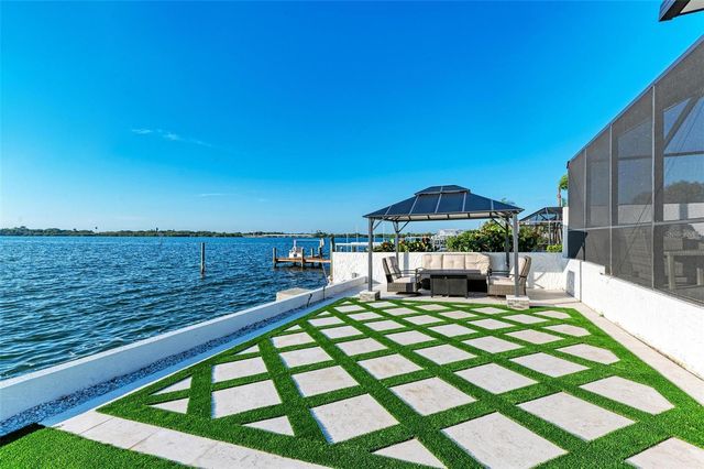 5207 BAY STATE ROAD, Palmetto, FL 34221