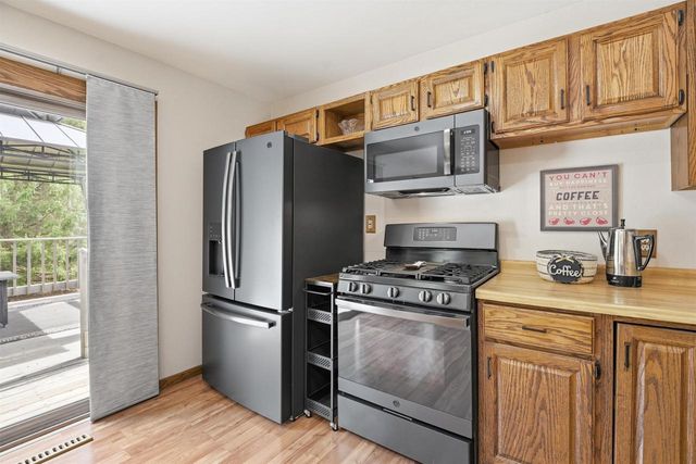 5588 E BROWN ROAD, Little Suamico, WI 54141