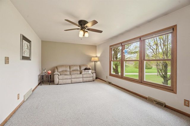 5588 E BROWN ROAD, Little Suamico, WI 54141