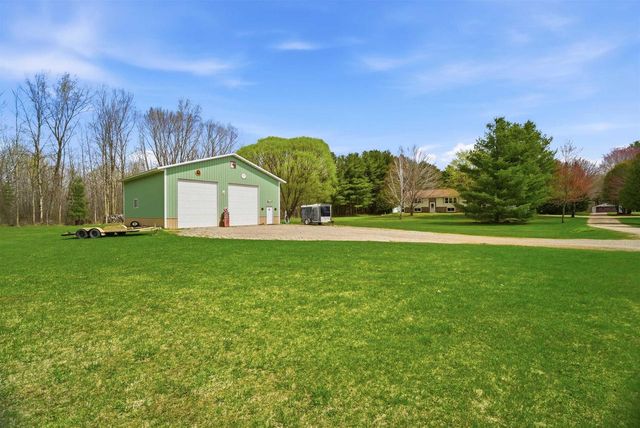 5588 E BROWN ROAD, Little Suamico, WI 54141