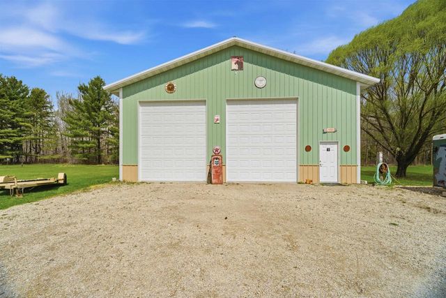 5588 E BROWN ROAD, Little Suamico, WI 54141