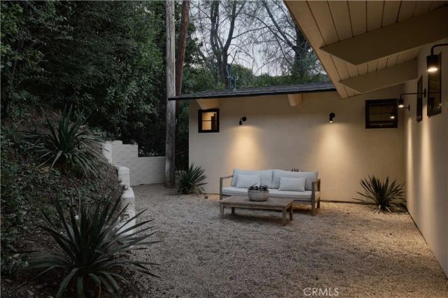 3655 Wrightwood, Studio City, CA 91604