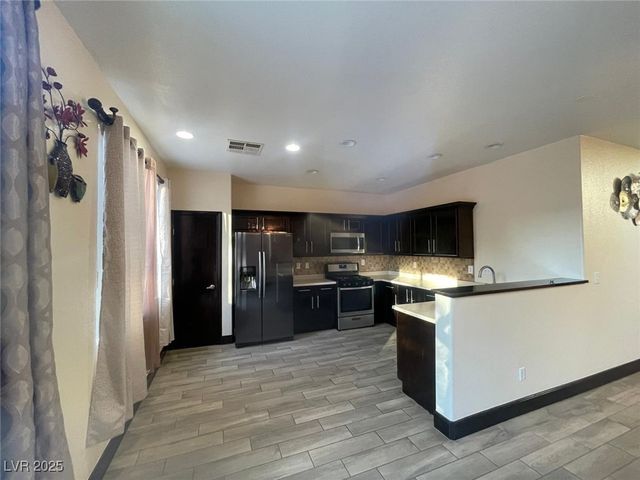 4959 Copperlyn Street, Las Vegas, NV 89122