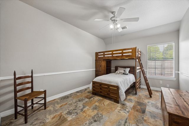 1602 Oak Place Court, Pearland, TX 77581