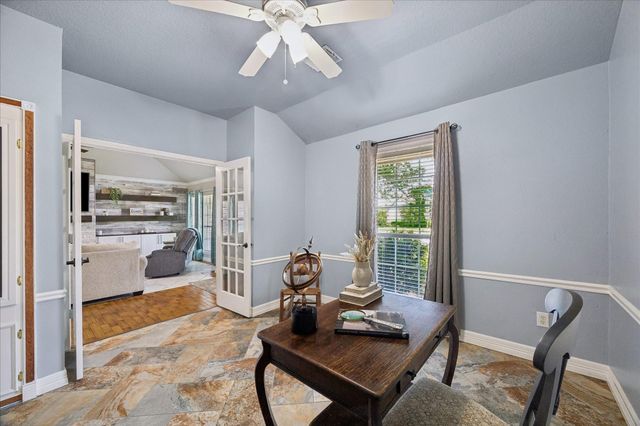 1602 Oak Place Court, Pearland, TX 77581