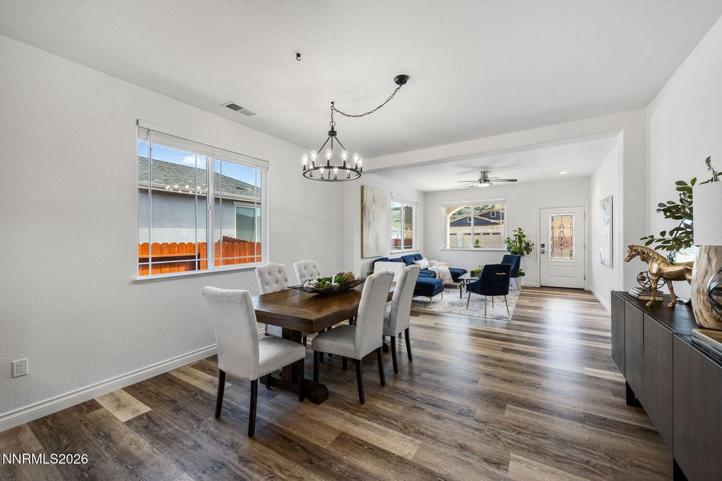 Image 11 of property listing at 19013 Alpine Walk Court, Reno, NV 89508