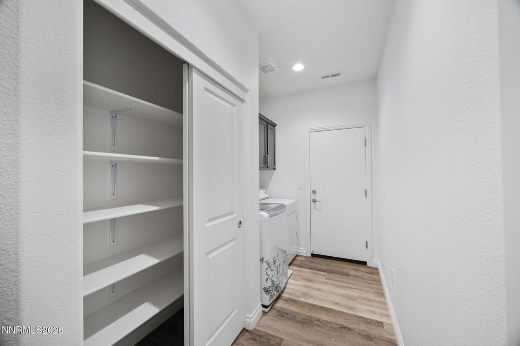 Image 28 of property listing at 19013 Alpine Walk Court, Reno, NV 89508