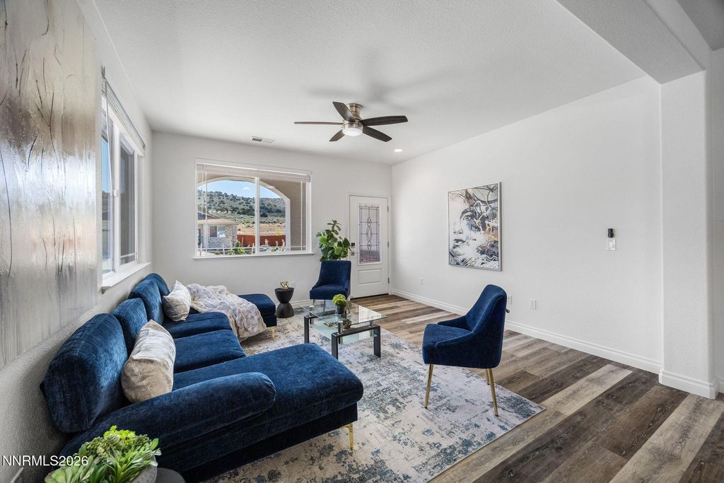 Image 6 of property listing at 19013 Alpine Walk Court, Reno, NV 89508