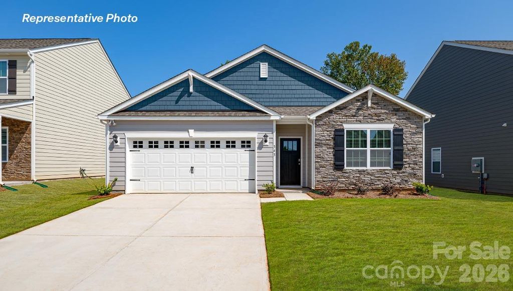 592 17th Avenue Drive NE, Hickory, NC 28601