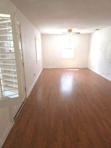 3903 W MORRISON AVENUE, Tampa, FL 33629