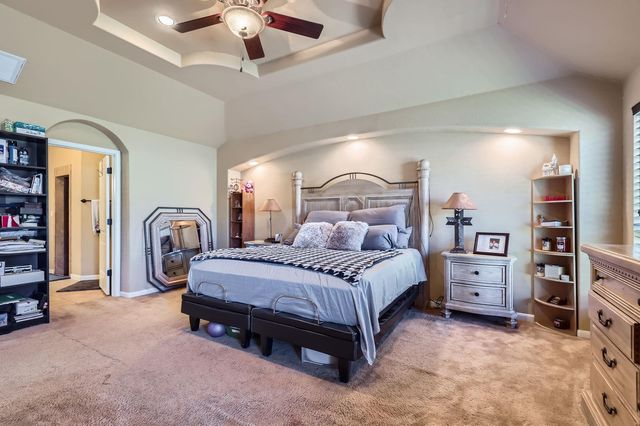 206 Swenson DR, Hutto, TX 78634