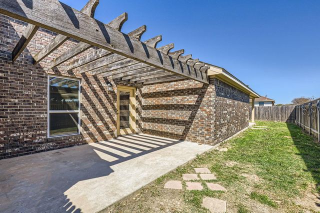 206 Swenson DR, Hutto, TX 78634