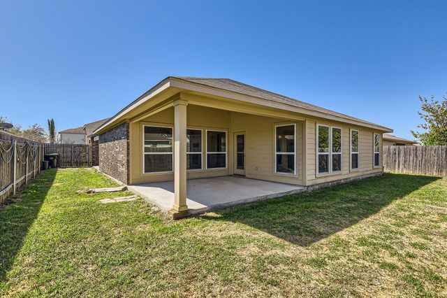 206 Swenson DR, Hutto, TX 78634