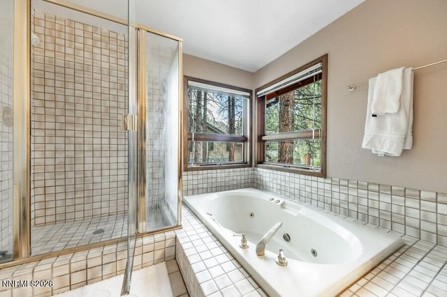 350 Black Pine Court, Reno, NV 89511