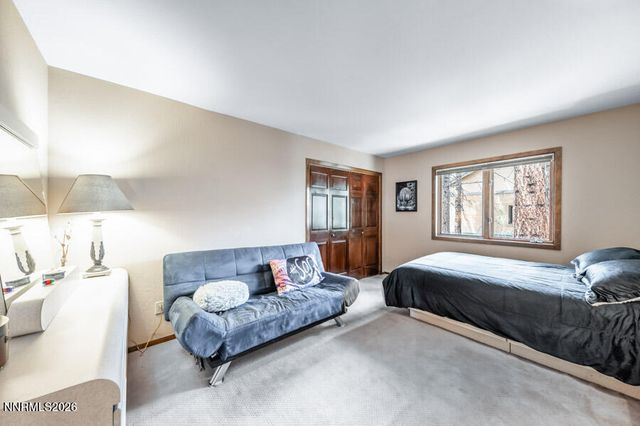 350 Black Pine Court, Reno, NV 89511