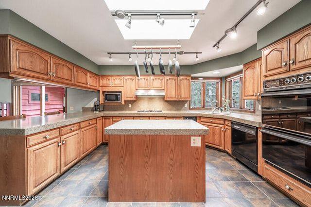 350 Black Pine Court, Reno, NV 89511