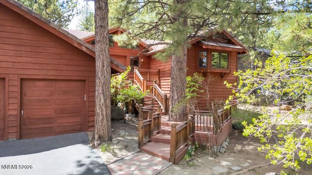 350 Black Pine Court, Reno, NV 89511