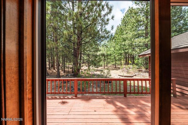 350 Black Pine Court, Reno, NV 89511