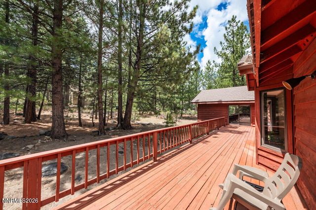 350 Black Pine Court, Reno, NV 89511