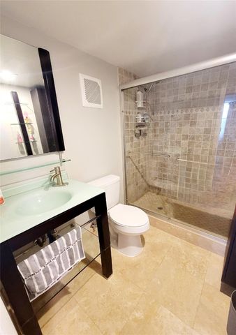 1009 N Ocean Blvd 303, Pompano Beach, FL 33062