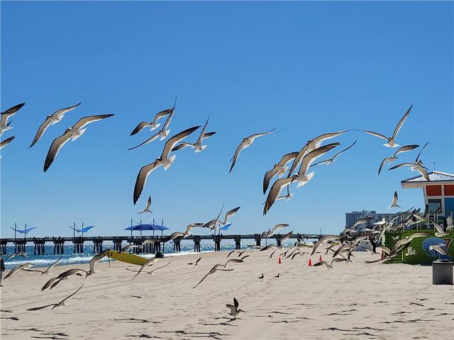 1009 N Ocean Blvd 303, Pompano Beach, FL 33062