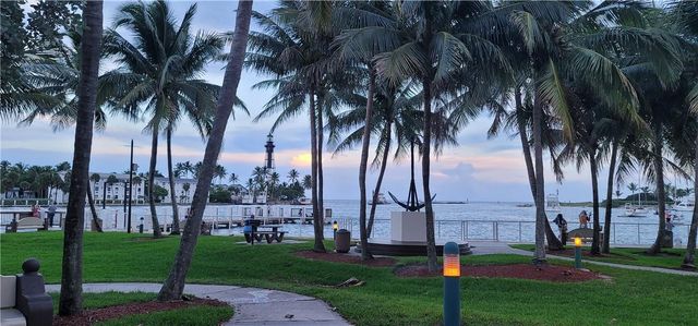 1009 N Ocean Blvd 303, Pompano Beach, FL 33062