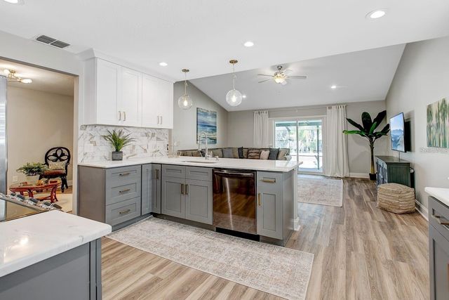 1330 PEACHFIELD DRIVE, Valrico, FL 33596