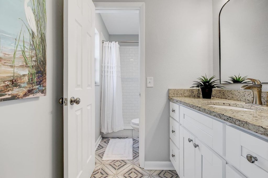 Image 13 of property listing at 1330 PEACHFIELD DRIVE, Valrico, FL 33596