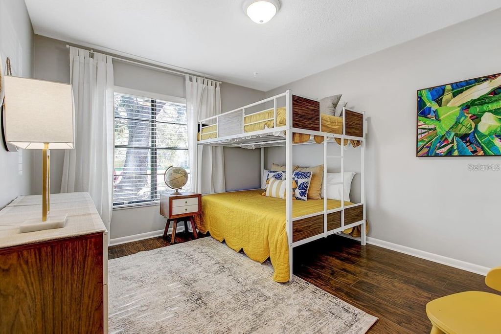 Image 15 of property listing at 1330 PEACHFIELD DRIVE, Valrico, FL 33596