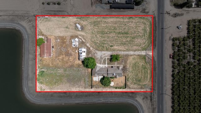 6766 Avenue 408, Dinuba, CA 93618