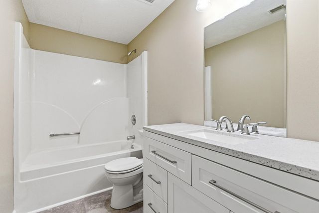 1317 TROON DR, Columbia, MO 65203