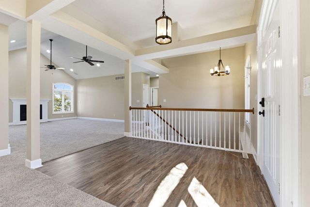 1317 TROON DR, Columbia, MO 65203