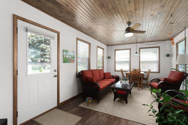 988 Nantucket Drive, Janesville, WI 53546