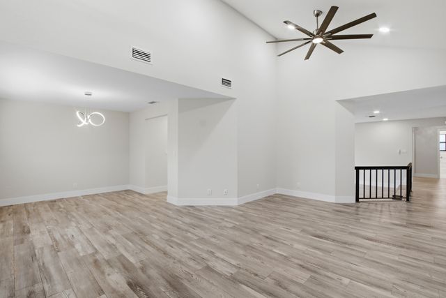 2658 SW 11th Place N, Deerfield Beach, FL 33442