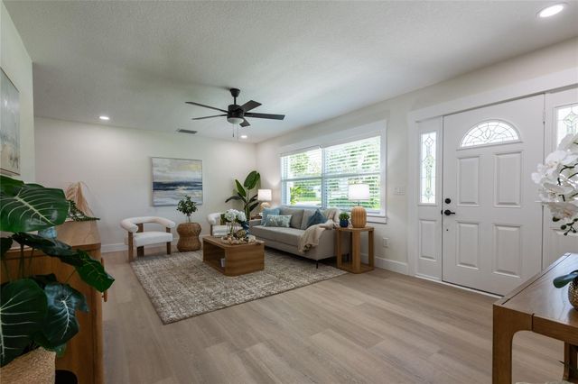 796 PINEWOOD DRIVE, Dunedin, FL 34698