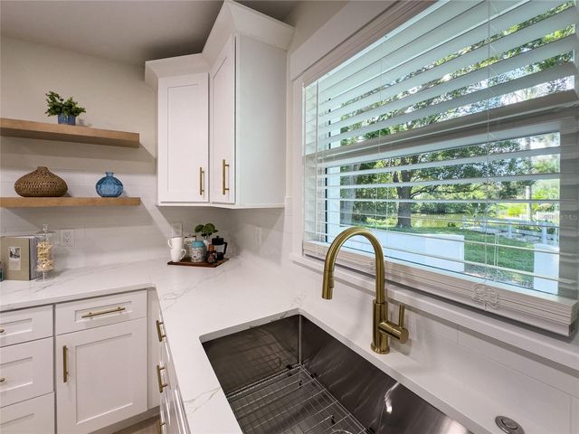 796 PINEWOOD DRIVE, Dunedin, FL 34698