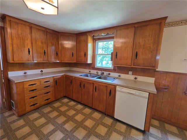 91 Pepin Street, West Warwick, RI 02893