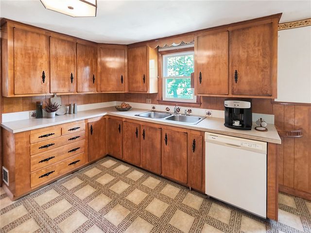 91 Pepin Street, West Warwick, RI 02893
