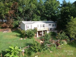 201 Spring Place Drive, Hendersonville, NC 28791