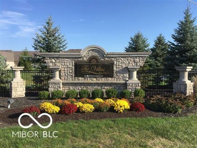 13895 Rue Charlot Lane, Mccordsville, IN 46055