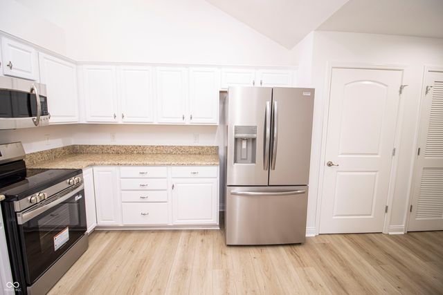13895 Rue Charlot Lane, Mccordsville, IN 46055