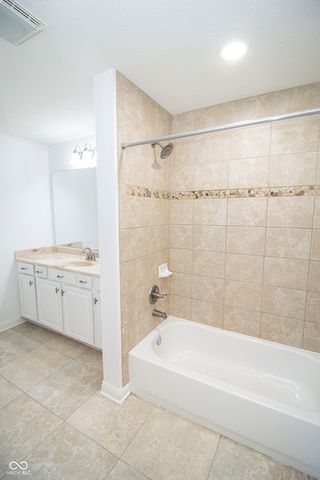 13895 Rue Charlot Lane, Mccordsville, IN 46055