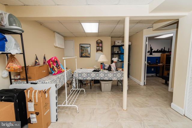 912 HICKORY GROVE DR, Royersford, PA 19468