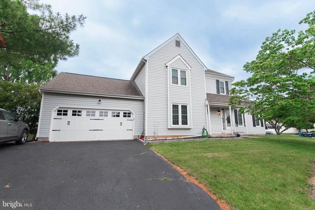 912 HICKORY GROVE DR, Royersford, PA 19468