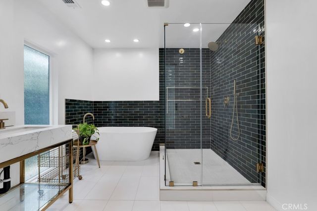 4950 Aldama, Los Angeles, CA 90042