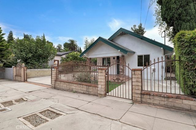 4950 Aldama, Los Angeles, CA 90042