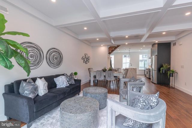 1111 E DUNTON ST, Philadelphia, PA 19123