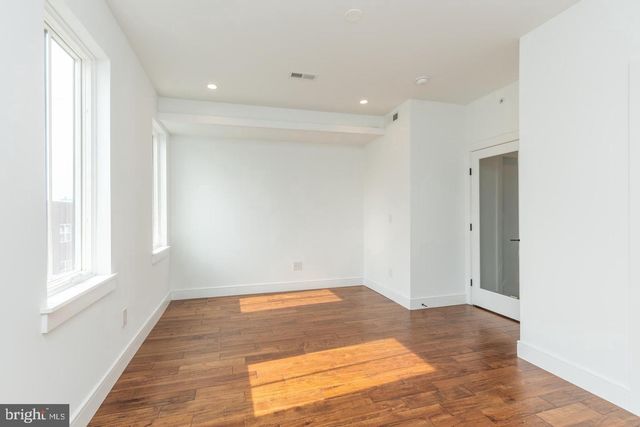 1111 E DUNTON ST, Philadelphia, PA 19123