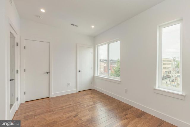 1111 E DUNTON ST, Philadelphia, PA 19123